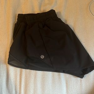 Lululemon hotty hot short